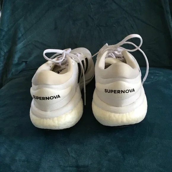 Adidas Supernova Mens NWOT Running Shoe - Picture 3 of 8